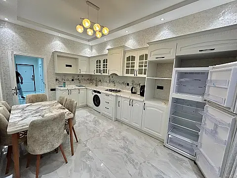 Kirayə verilir 2 otaqlı mənzil 92 m² — Bakı 2 otaq 92.00 m²