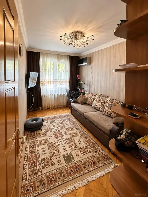 Satılır 3 otaqlı mənzil 68 m²