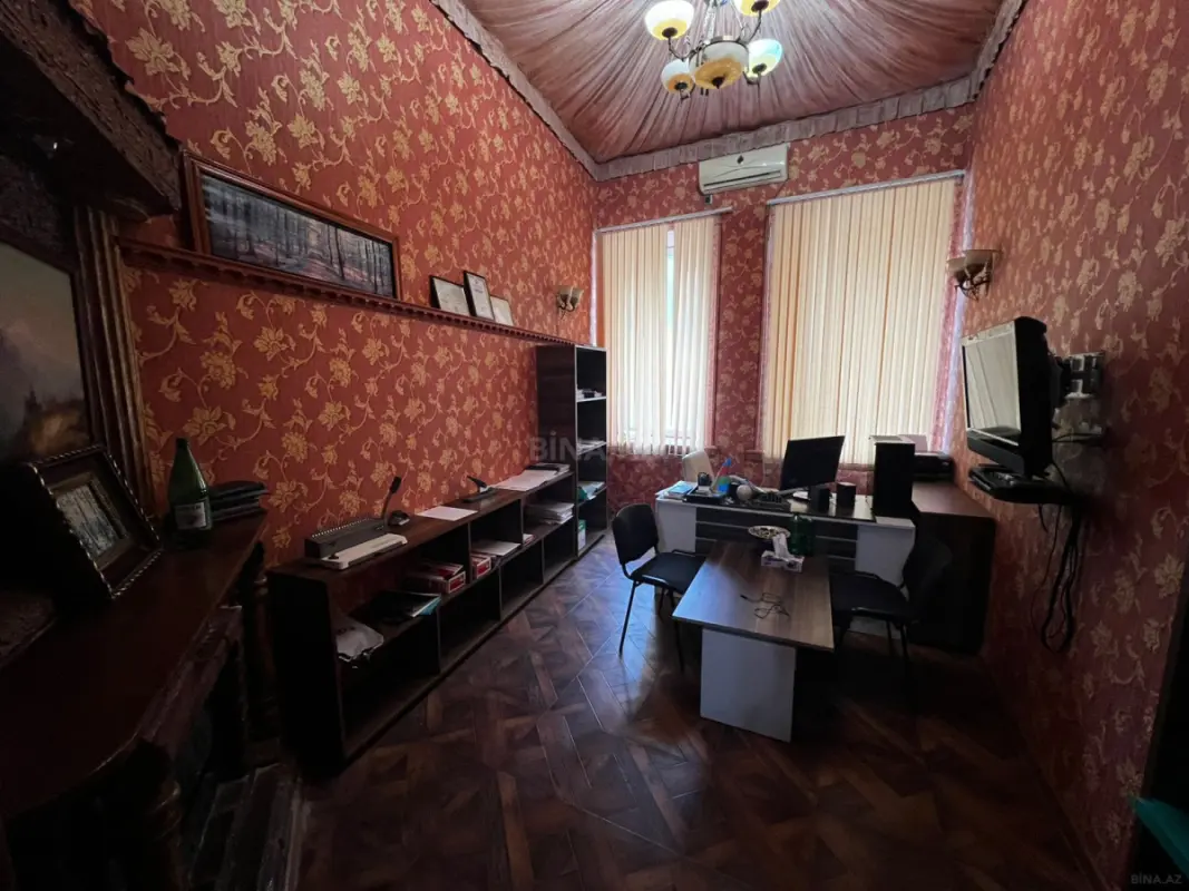 Kirayə verilir 2 otaqlı ofis 60 m²