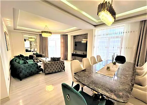 Kirayə verilir 3 otaqlı mənzil 140 m² — Bakı 3 otaq 140.00 m²