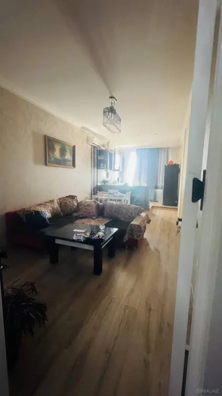 Kirayə verilir 2 otaqlı mənzil 80 m²