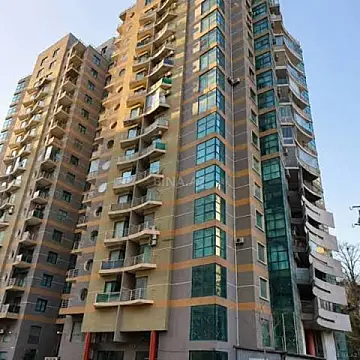 Kirayə verilir 4 otaqlı mənzil 220 m² — Bakı 4 otaq 220.00 m²