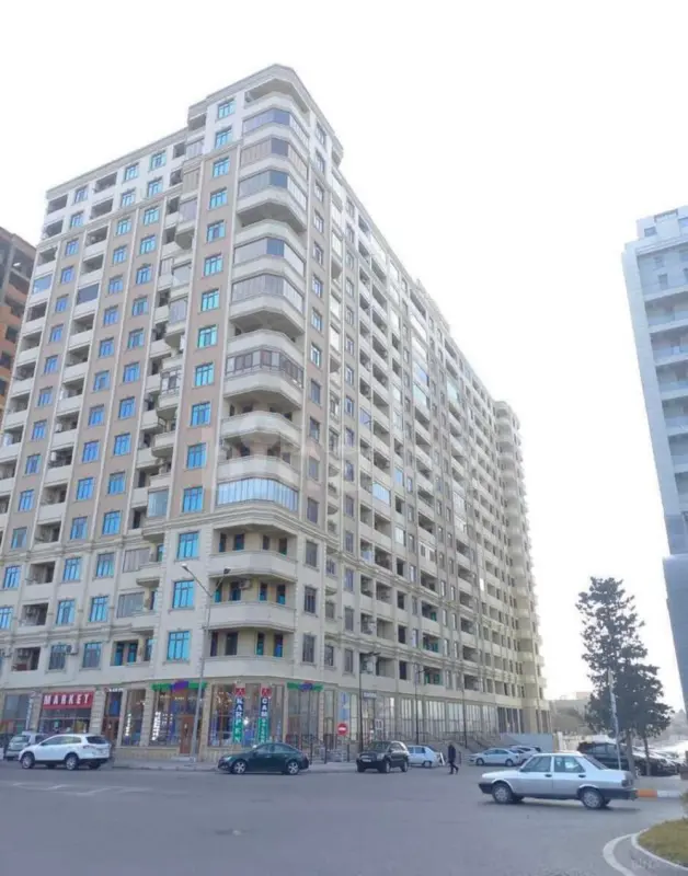 Kirayə verilir 4 otaqlı mənzil 110 m²