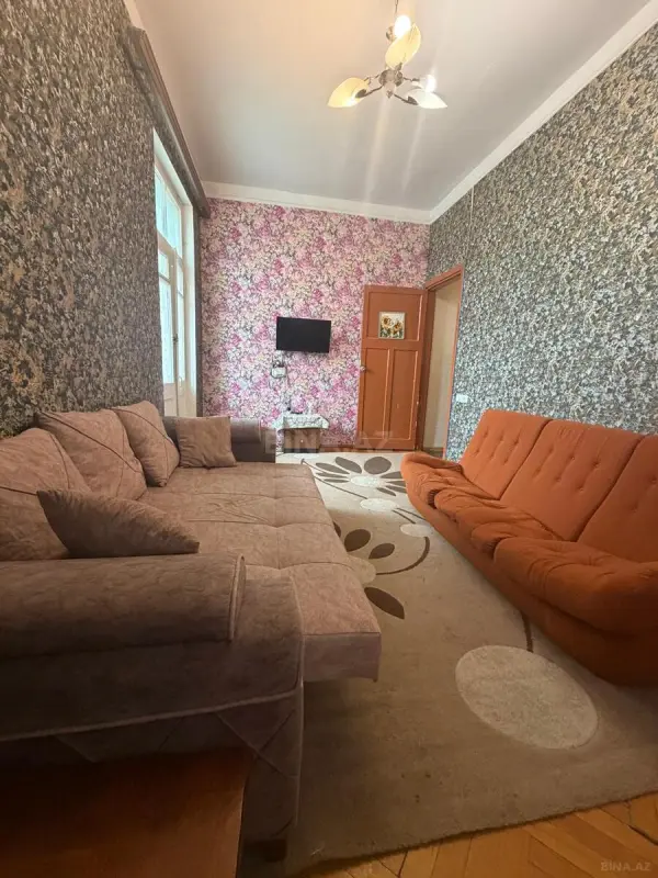 Kirayə verilir 2 otaqlı mənzil 55 m²