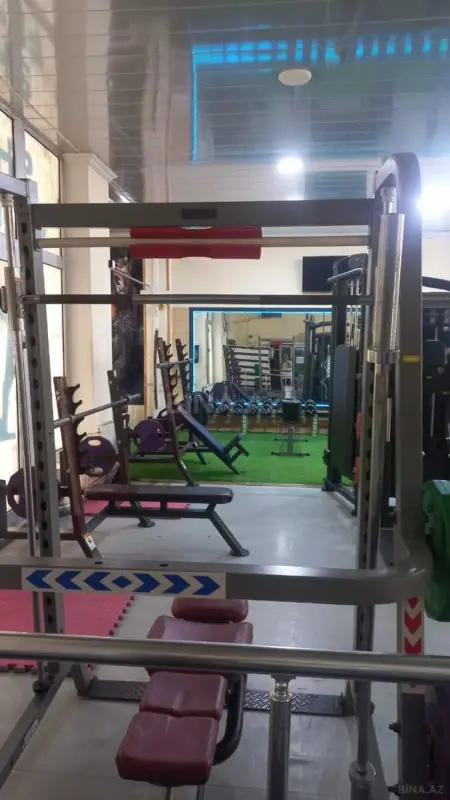Satılır obyekt 190 m²