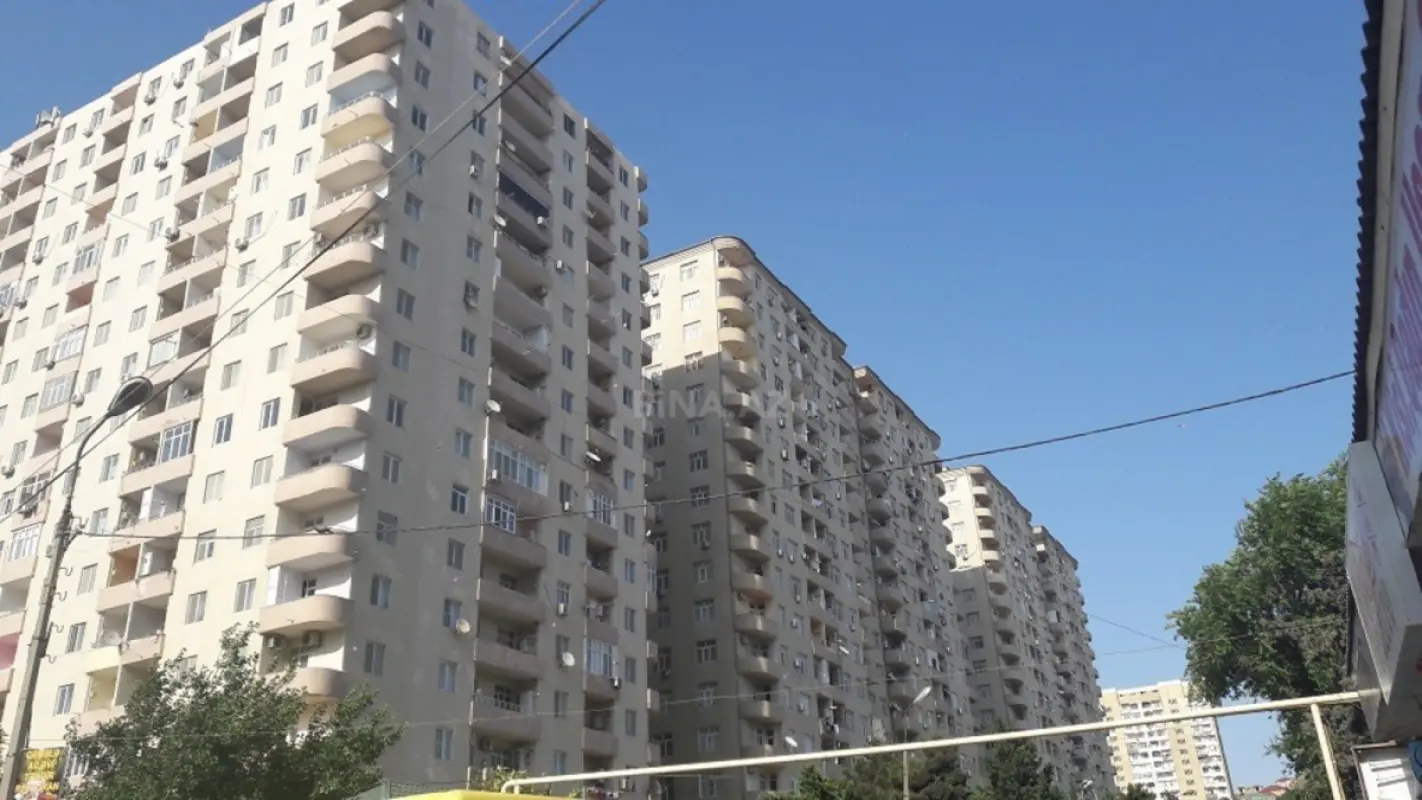 Satılır 3 otaqlı mənzil 118 m²