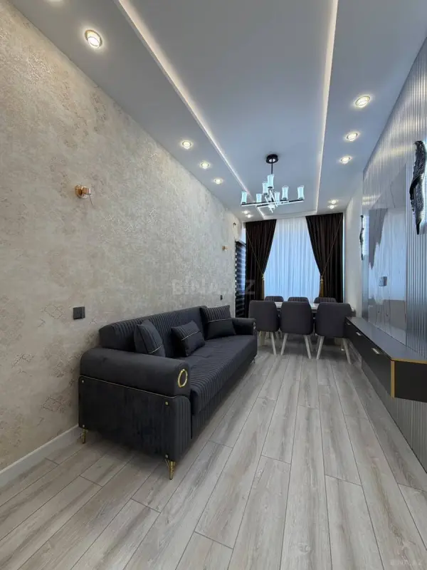 Satılır 2 otaqlı mənzil 80 m²