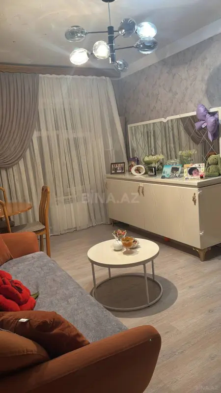 Satılır 2 otaqlı mənzil 65 m²