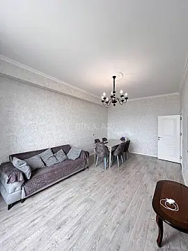 Satılır 9 otaqlı mənzil 90 m² — Bakı, Yeni Günəşli 9 otaq 90.00 m²