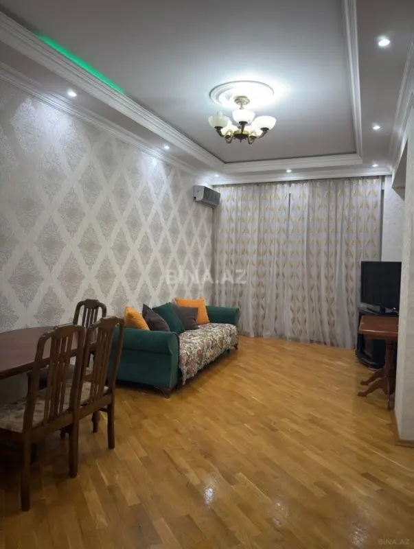 Kirayə verilir 2 otaqlı mənzil 80 m²