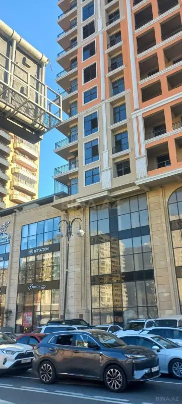 Satılır 2 otaqlı mənzil 120 m²
