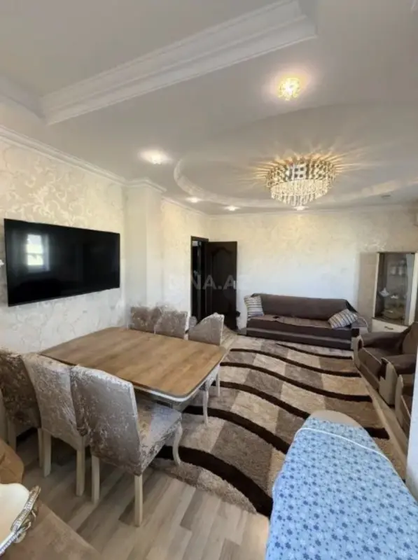 Satılır 3 otaqlı mənzil 120 m²