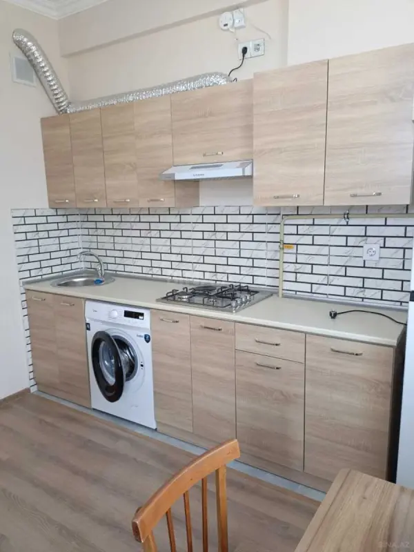 Kirayə verilir 2 otaqlı mənzil 66 m²