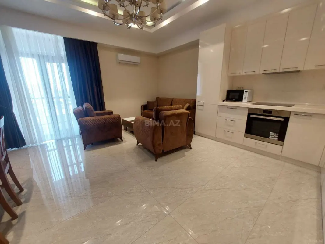 Kirayə verilir 3 otaqlı mənzil 101 m²