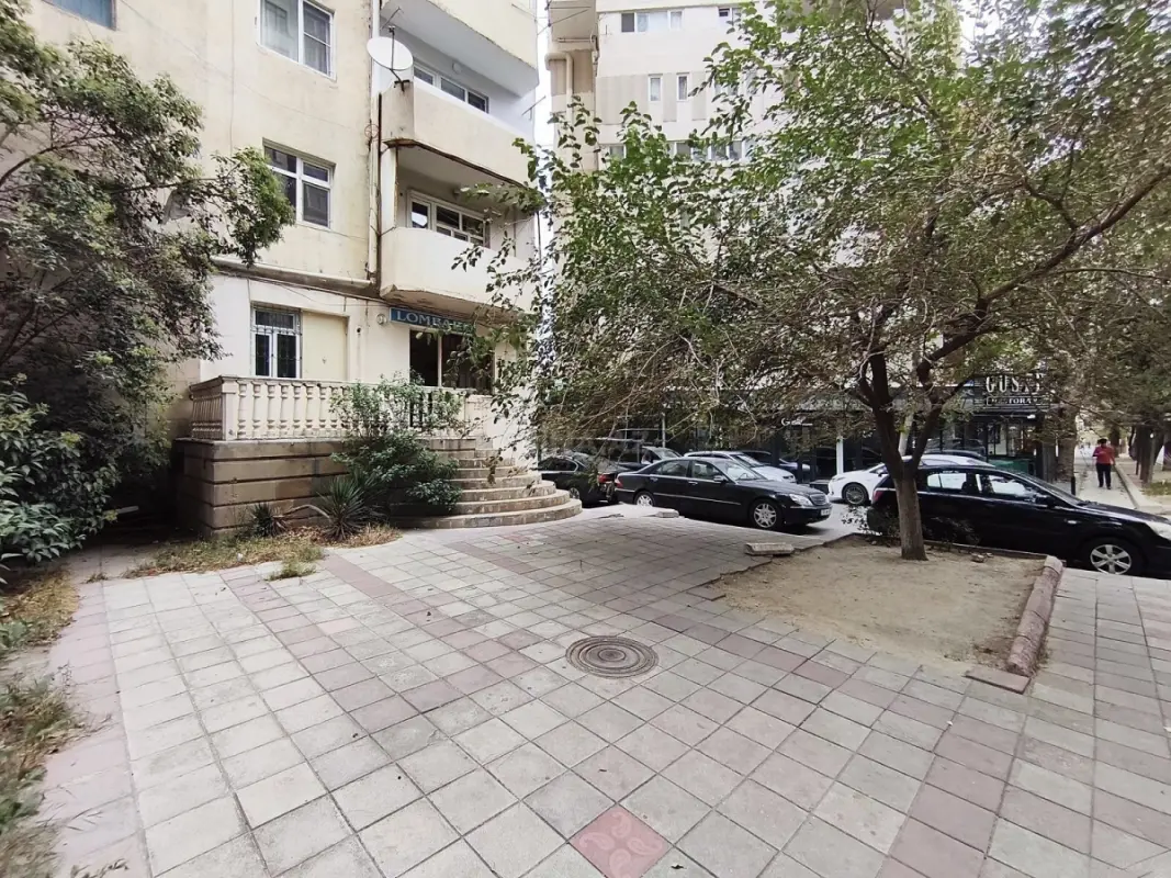 Kirayə verilir 2 otaqlı ofis 40 m²