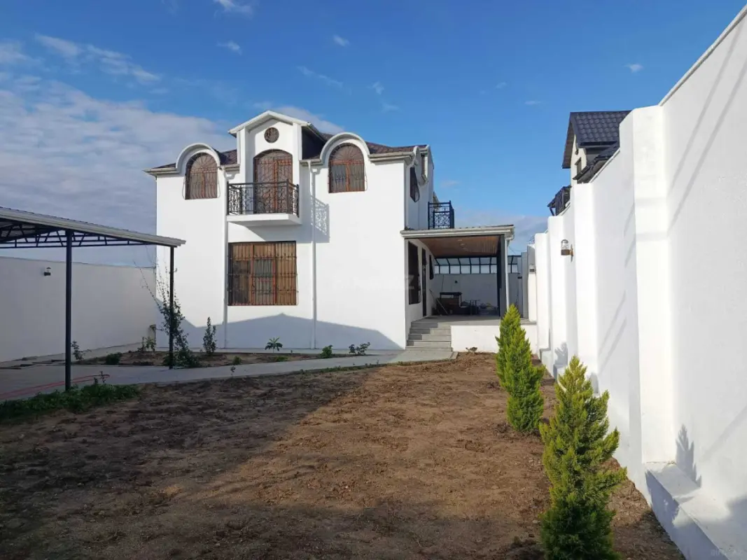 Satılır 4 otaqlı həyət evi 153 m²