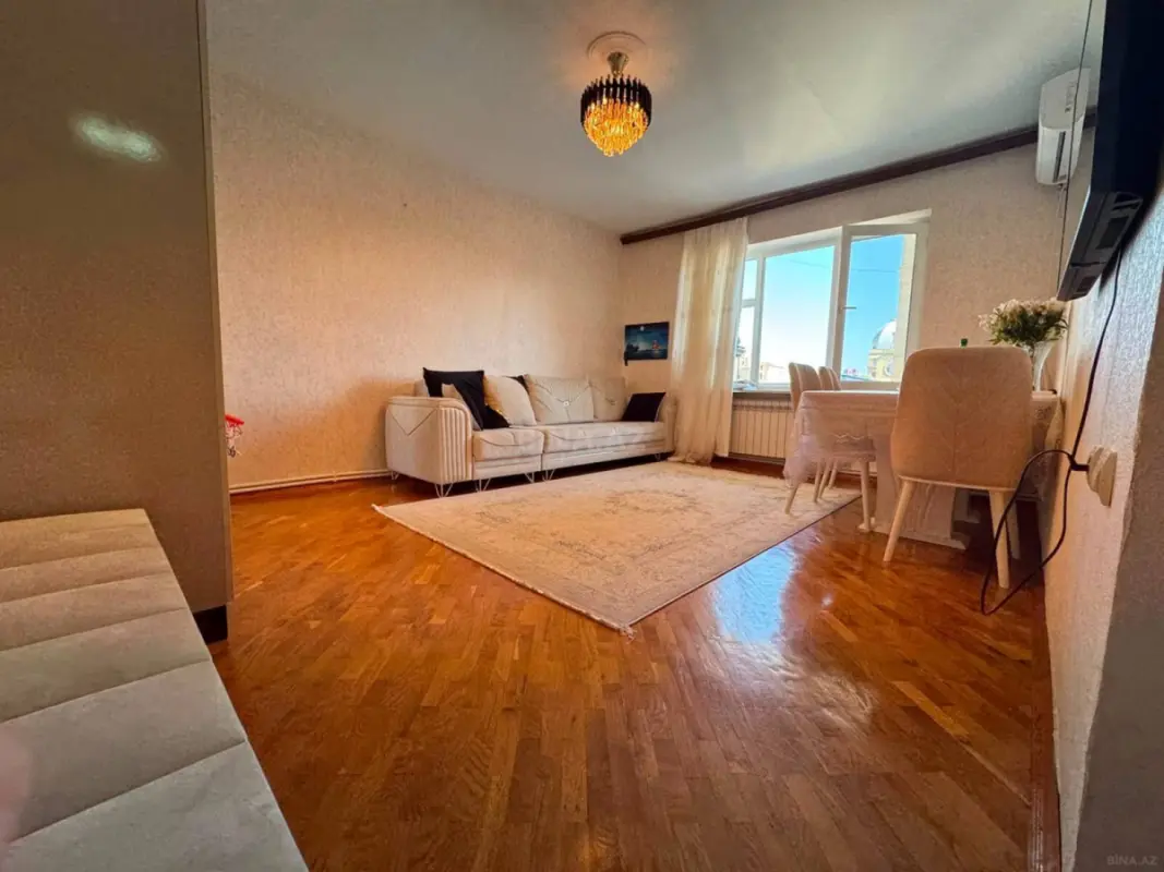 Satılır 2 otaqlı mənzil 57 m²