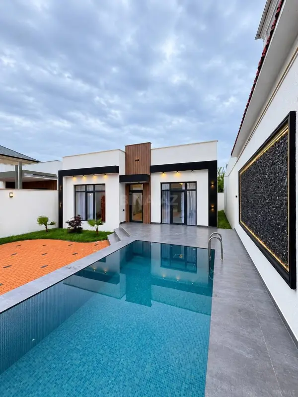 Satılır 4 otaqlı həyət evi 165 m²