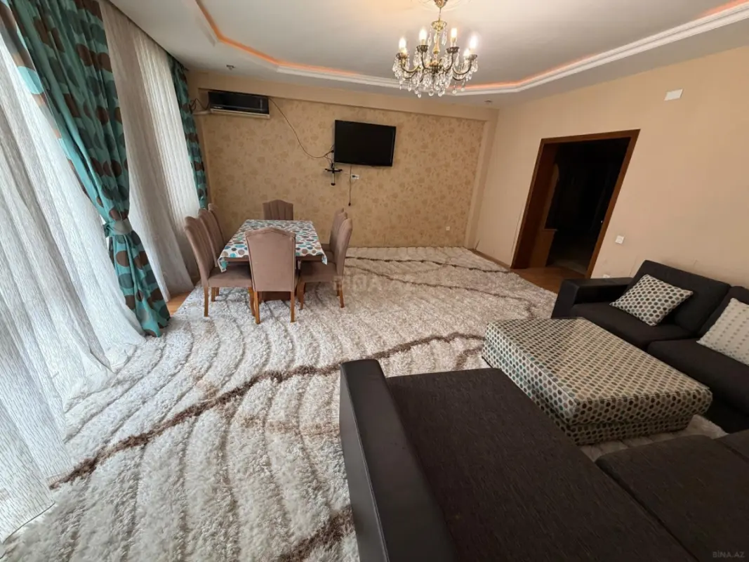 Kirayə verilir 3 otaqlı mənzil 150 m²