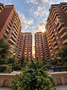 Satılır 4 otaqlı mənzil 195 m² — Bakı 4 otaq 195.00 m²