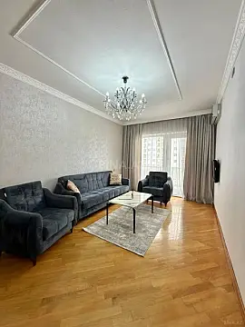 Satılır 3 otaqlı mənzil 80 m² — Bakı, Həzi Aslanov qəs. 3 otaq 80.00 m²