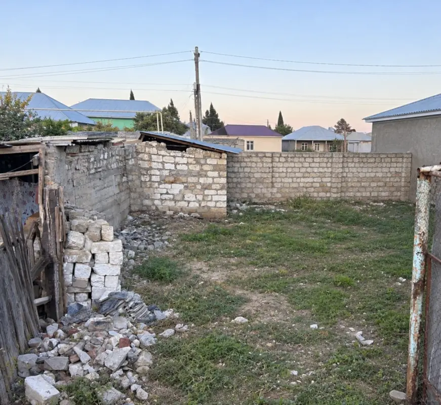 Satılır torpaq sahəsi 1.6 m²