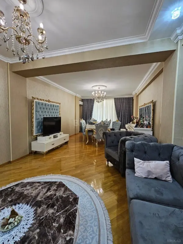 Satılır 3 otaqlı mənzil 114 m²