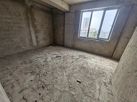Satılır 4 otaqlı mənzil 110 m² — Bakı 4 otaq 110.00 m²