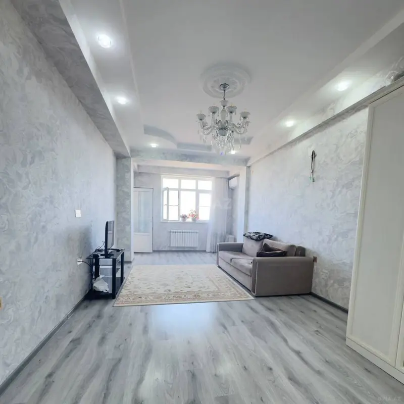 Satılır 2 otaqlı mənzil 99 m²