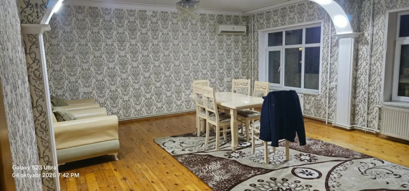 Kirayə verilir 5 otaqlı mənzil 115 m²