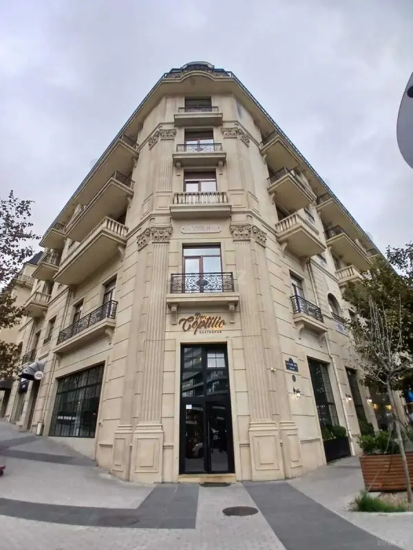 Kirayə verilir 4 otaqlı ofis 190 m²