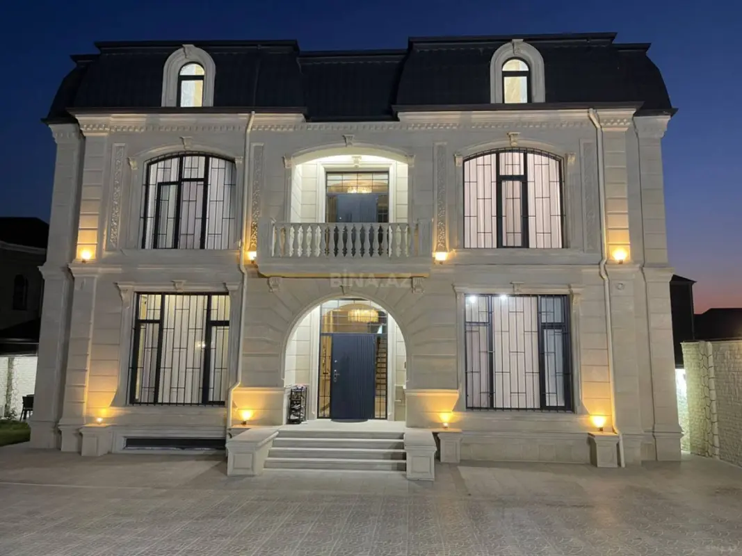 Satılır 6 otaqlı həyət evi 430 m²