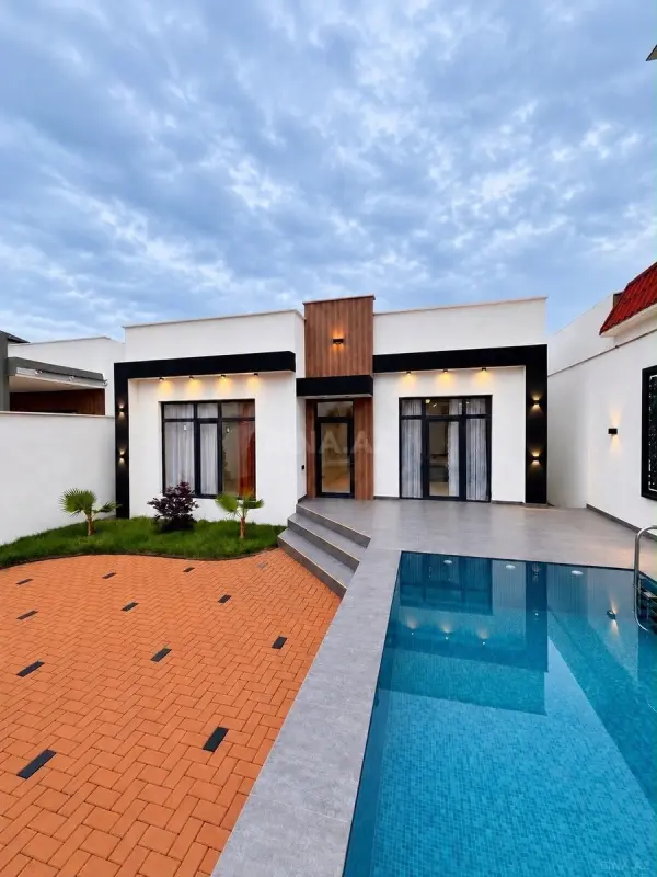 Satılır 4 otaqlı həyət evi 160 m²