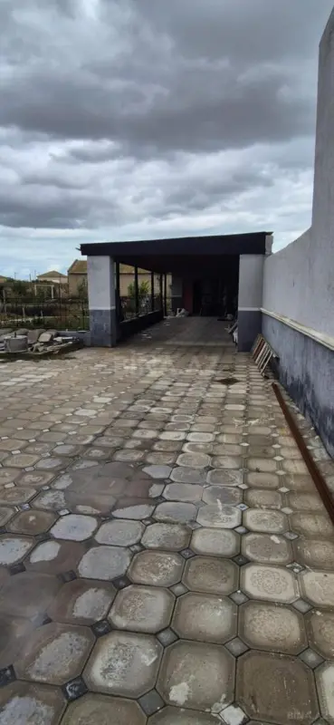 Satılır 6 otaqlı həyət evi 140 m²