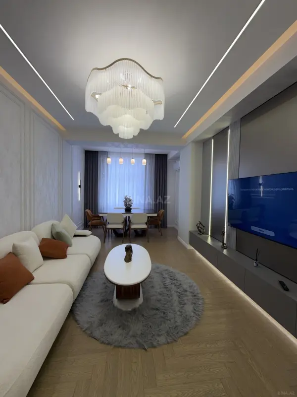 Satılır 4 otaqlı mənzil 145 m²
