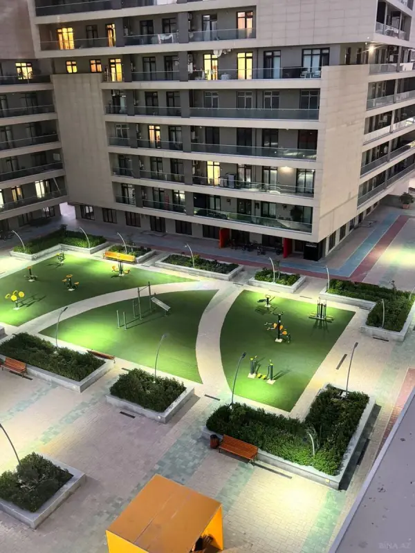 Kirayə verilir 3 otaqlı mənzil 148 m²