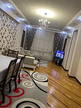 Kirayə verilir 3 otaqlı mənzil 136 m² — Bakı 3 otaq 136.00 m²