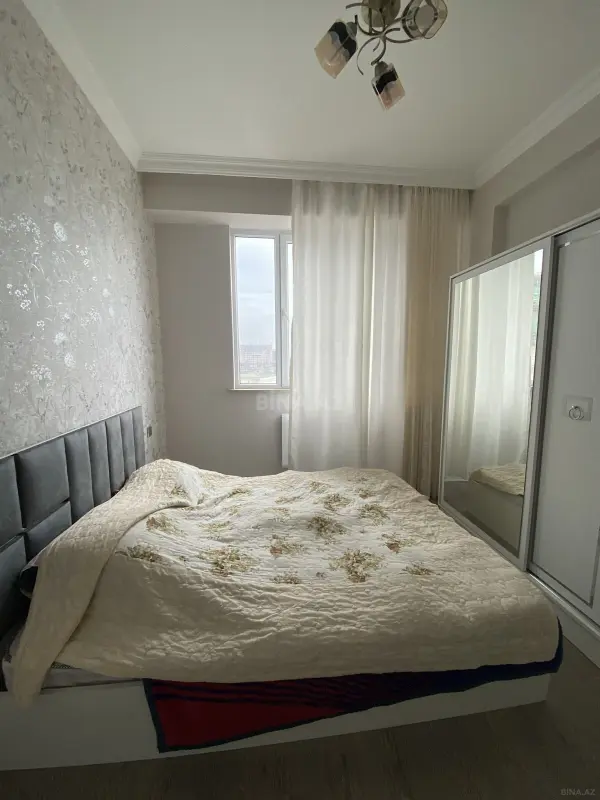 Kirayə verilir 2 otaqlı mənzil 65 m²