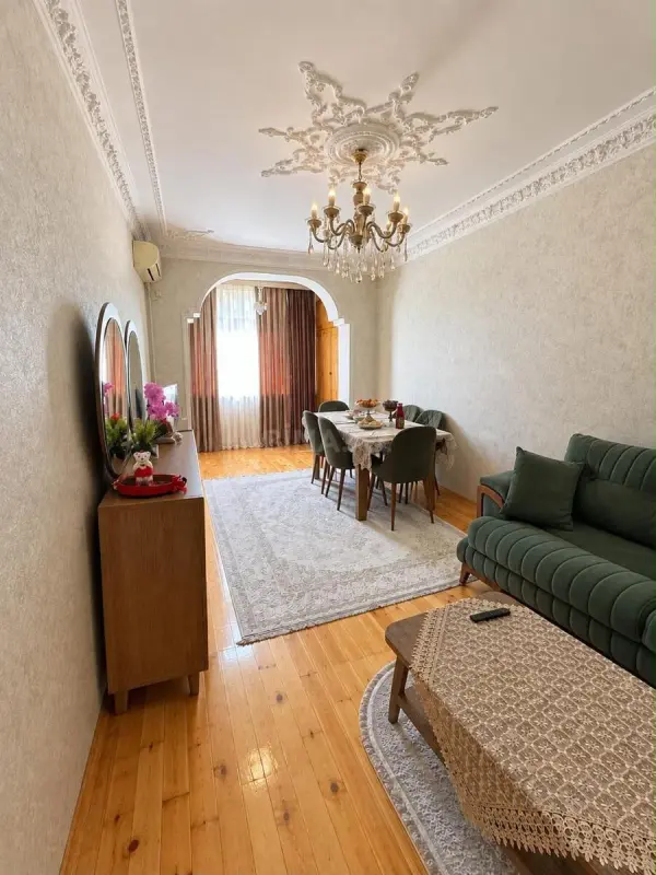 Satılır 4 otaqlı mənzil 103 m²