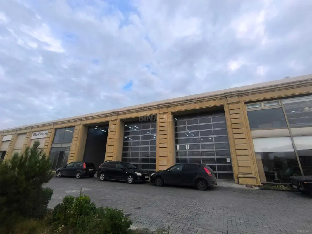 Kirayə verilir obyekt 580 m²