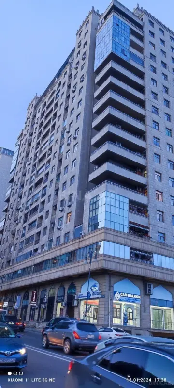 Kirayə verilir 2 otaqlı ofis 60 m²