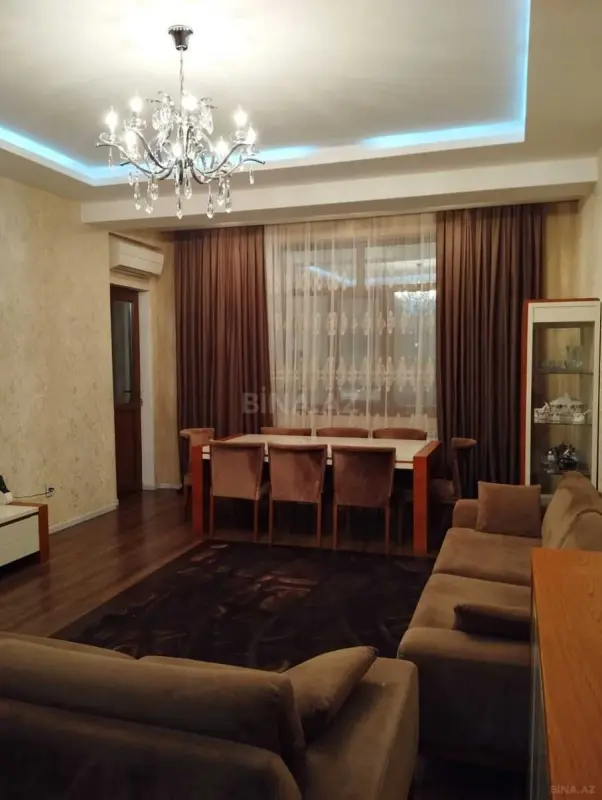 Kirayə verilir 3 otaqlı mənzil 120 m²