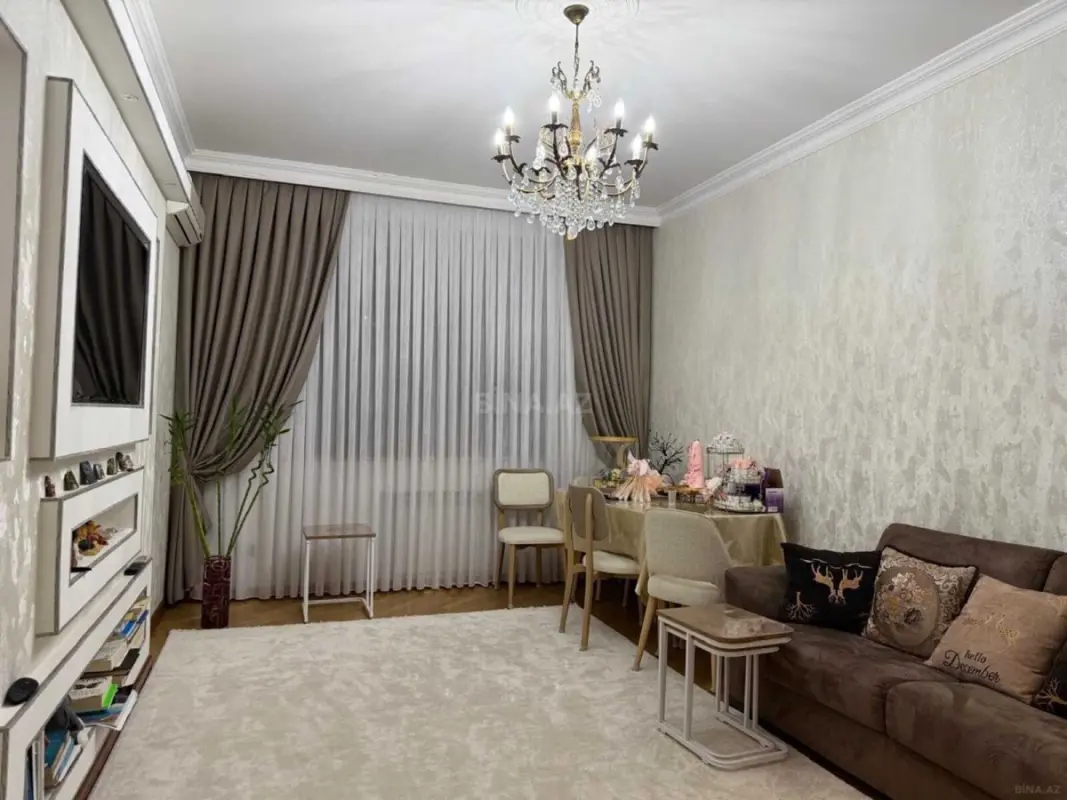Kirayə verilir 2 otaqlı mənzil 80 m²