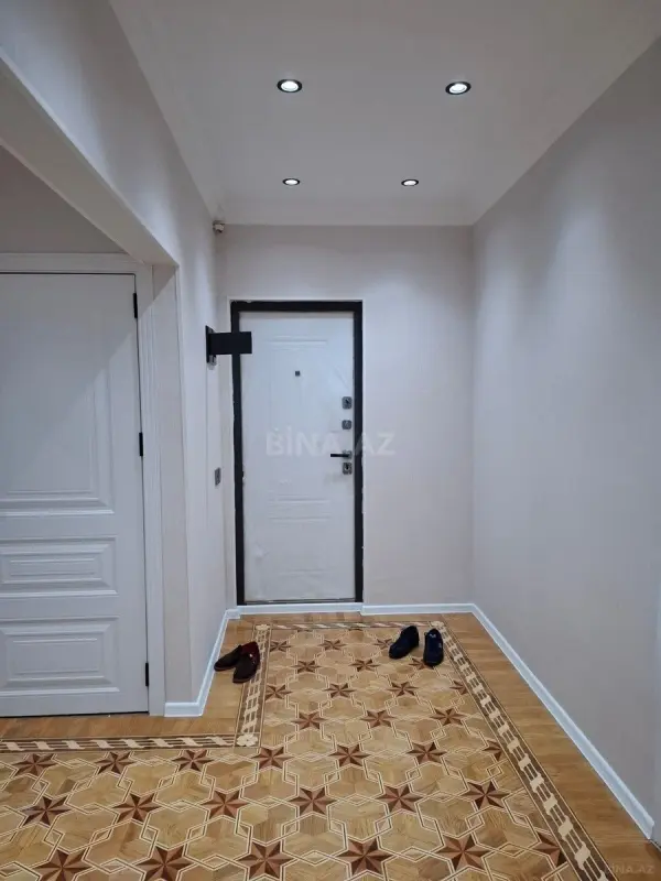 Satılır 3 otaqlı mənzil 82 m²