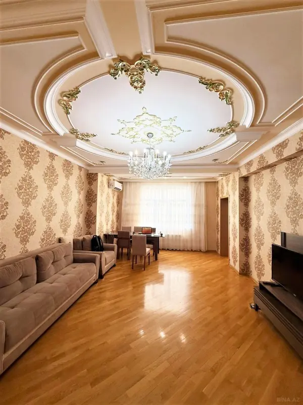 Kirayə verilir 4 otaqlı mənzil 155 m²