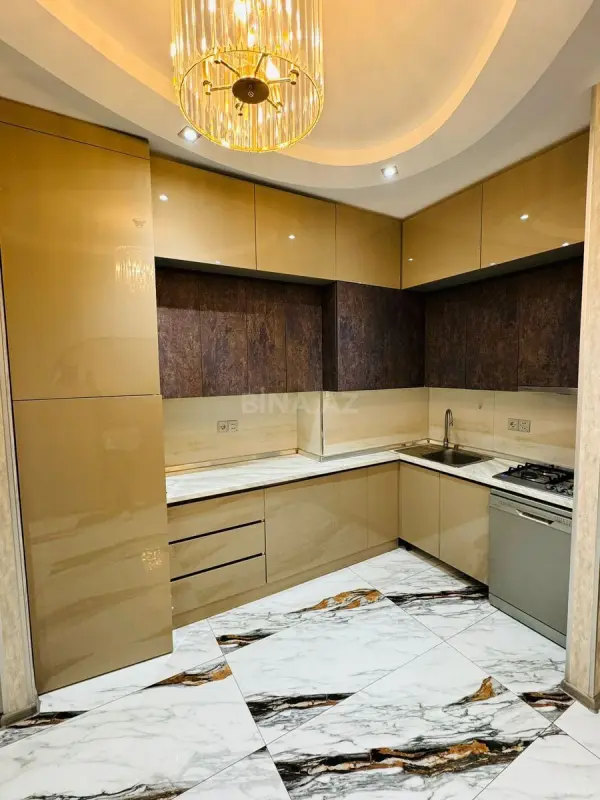 Kirayə verilir 3 otaqlı mənzil 100 m²