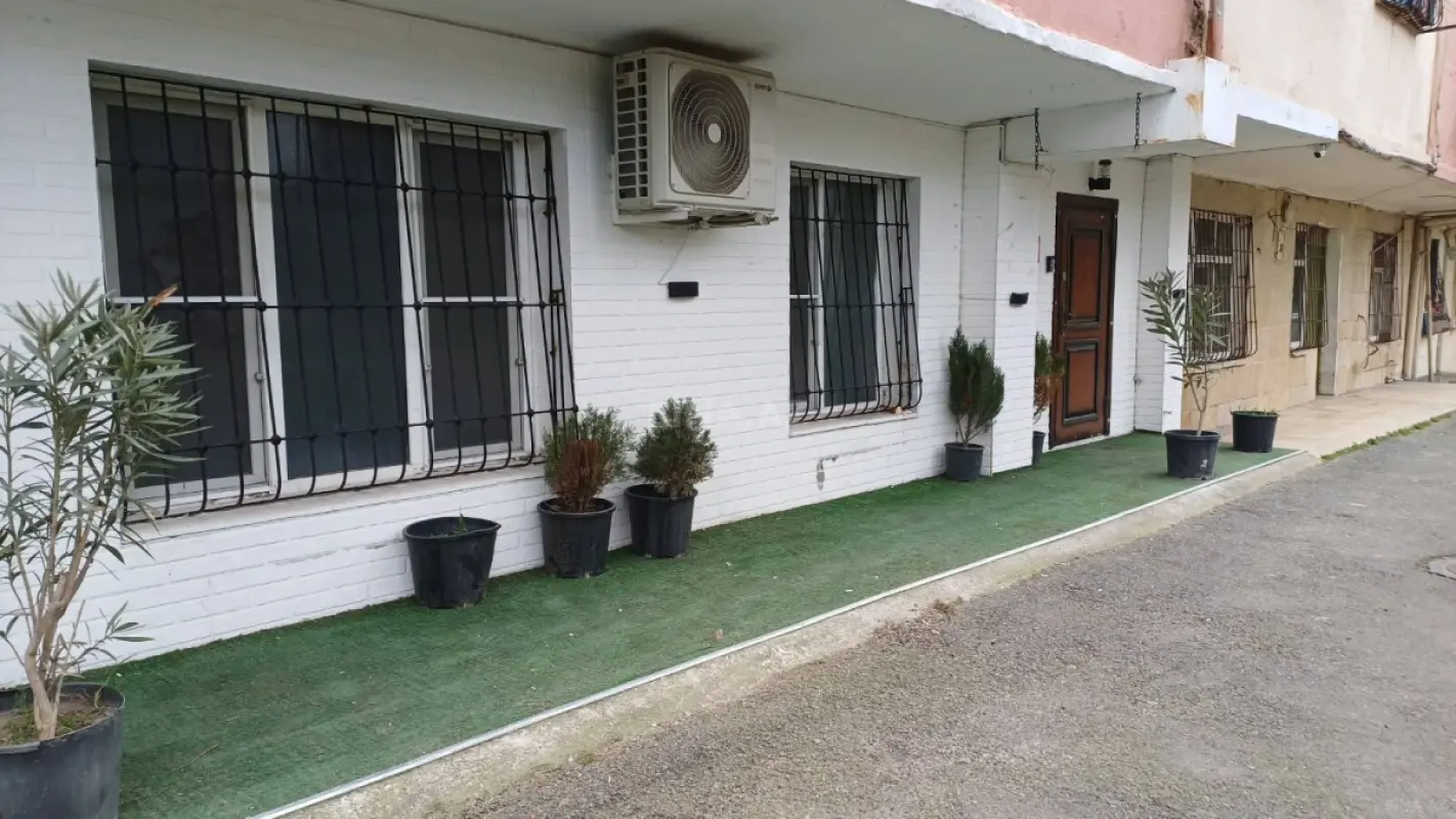 Satılır obyekt 65 m²