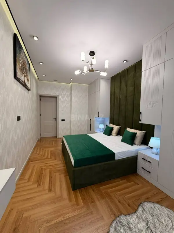 Satılır 3 otaqlı mənzil 106 m²
