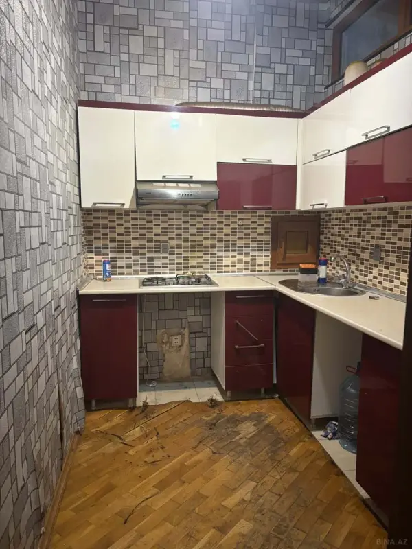 Kirayə verilir 2 otaqlı mənzil 56 m²