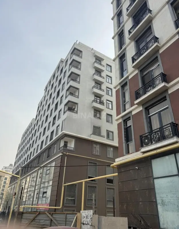 Satılır 2 otaqlı mənzil 77 m²